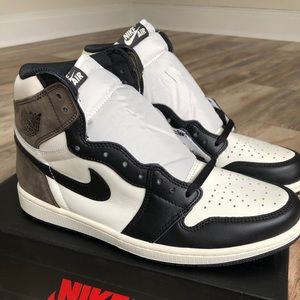 Jordan 1 Retro High Dark Mochas Size 11